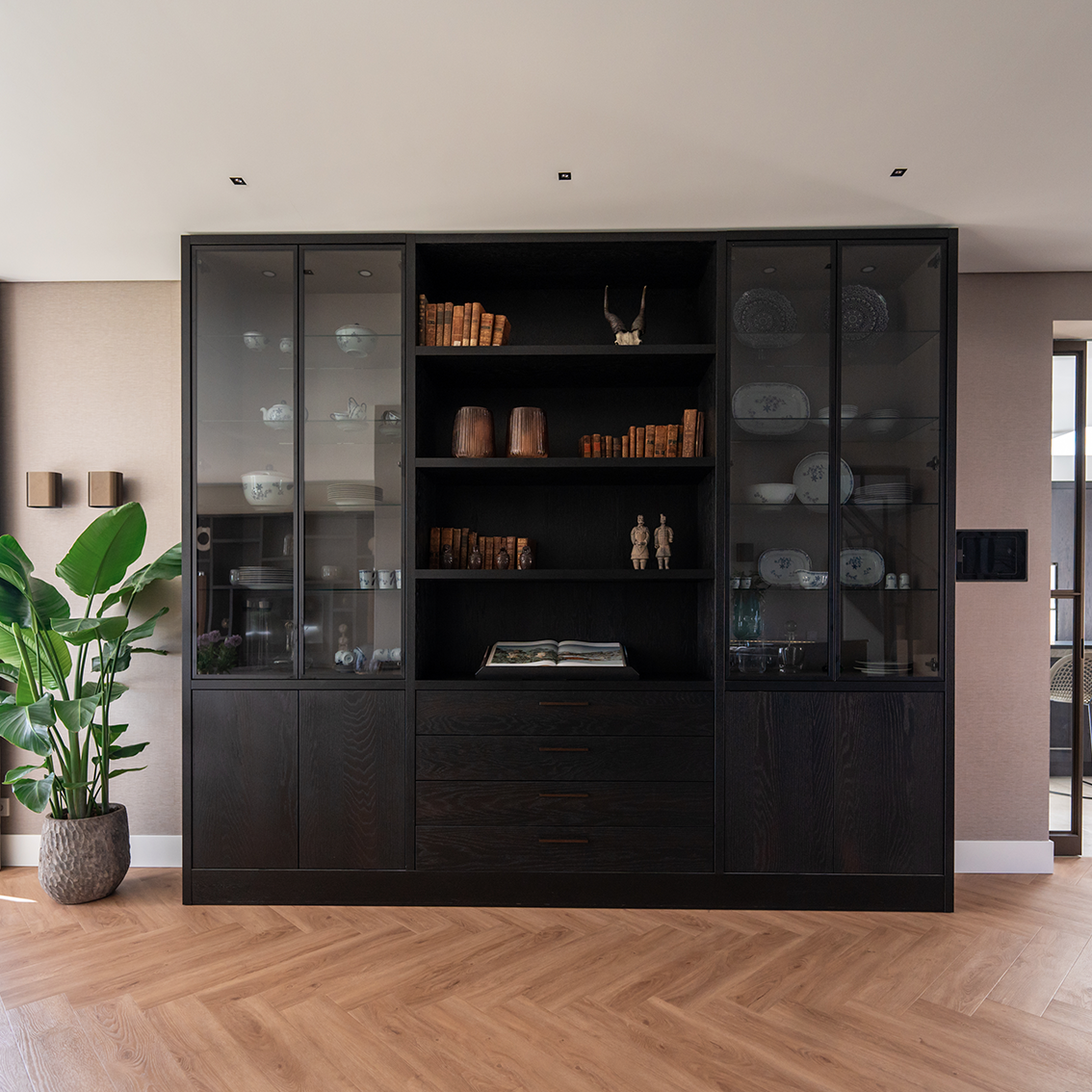 Buffet of vitrinekast op maat gemaakt