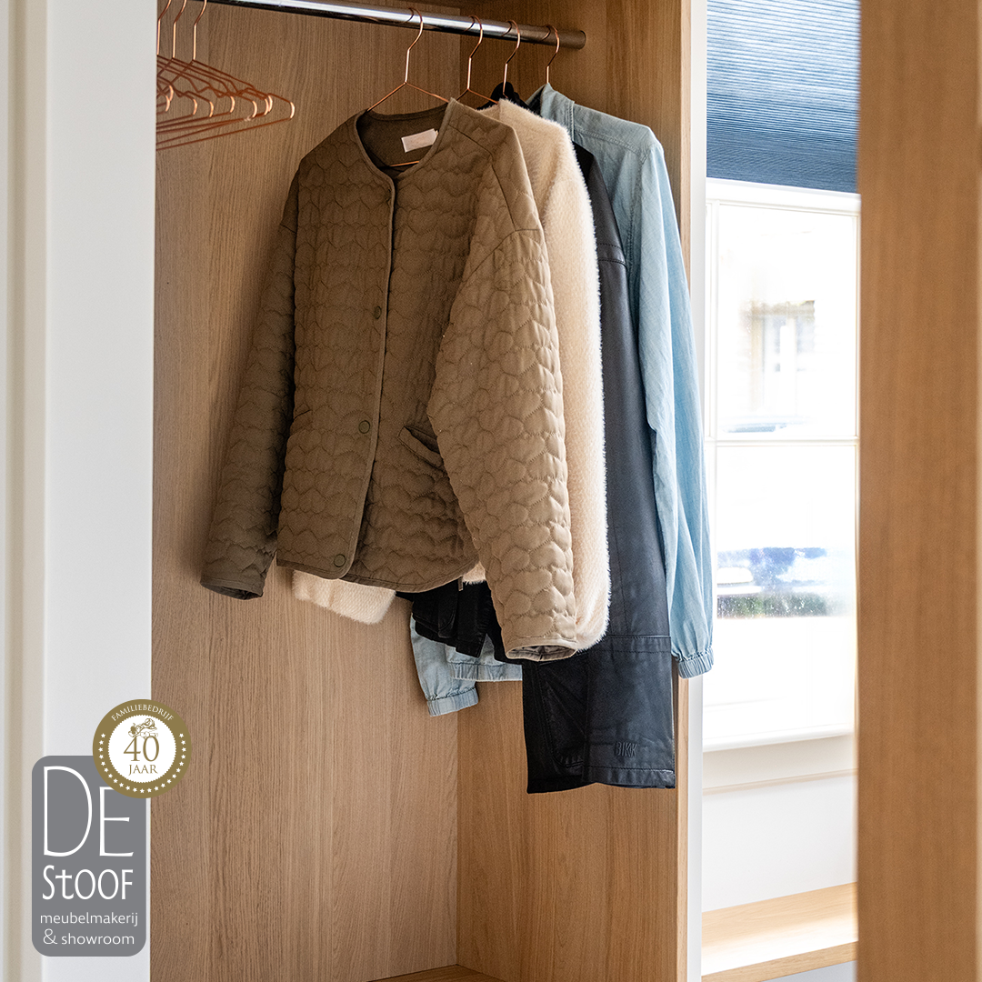 Solid wood wardrobe in Leiden