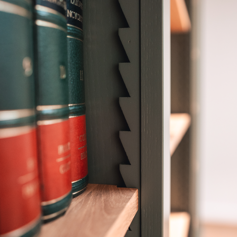 Meubelmakerij De Stoof in Leiden maakt de mooiste boekenkasten op maat van massief hout