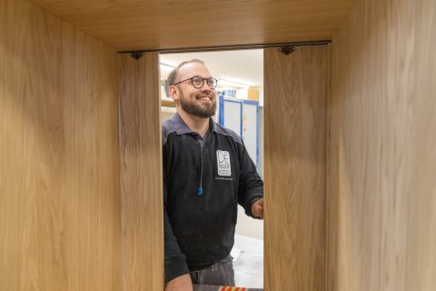 wandmeubel op maat door familiebedrijf meubelmakerij de stoof in wassenaar